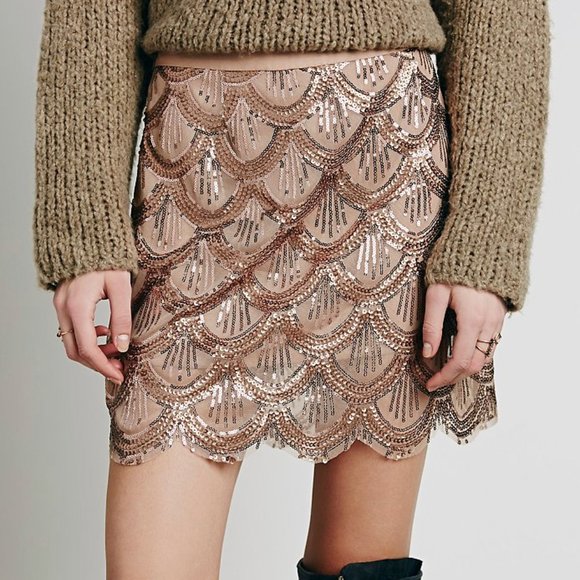 FREE PEOPLE SKIRT SCALLOP EMBELLISHED MINI SKIRT XS - Picture 2 of 5